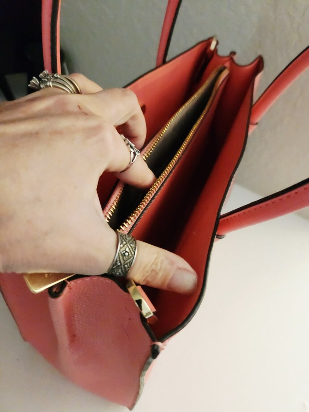 Euc Michael Kors Mercer Coral Leather Shoulder Bag Purse - Picture 12 of 13